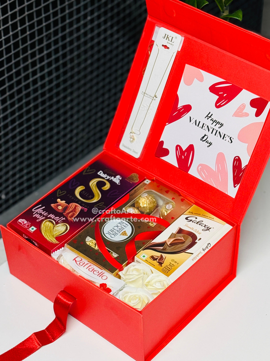 Luxury Valentine’s Day Gift Hamper – Romantic Surprise Box for your love