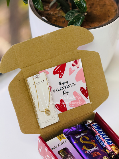 Cute mini hamper for your loved one