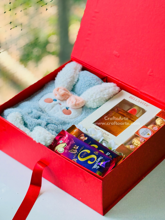Birthday Gift Hamper for Girlfriend – Perfume & Comfort Surprise Box-07